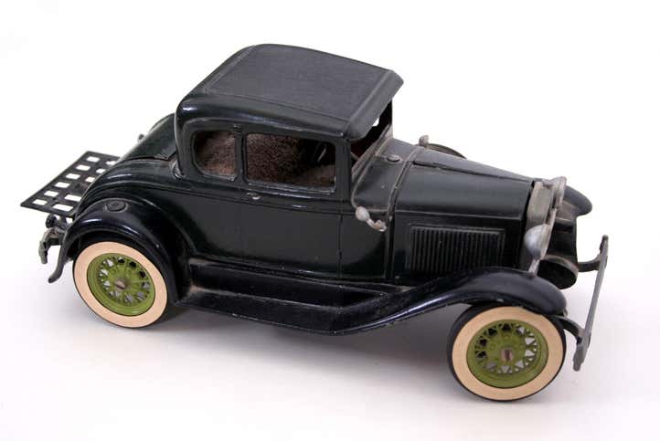 A toy Model T. 玩具模型T.