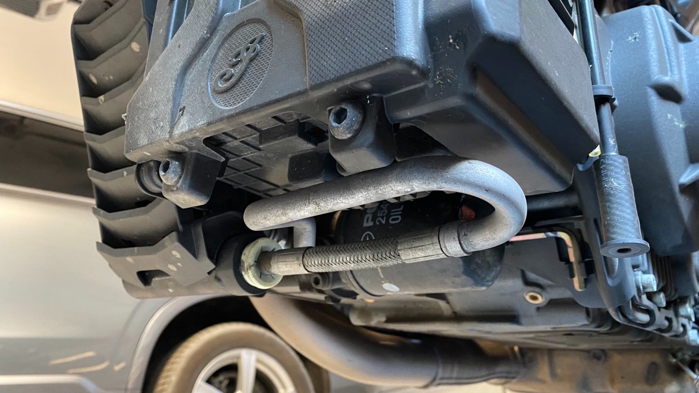2021年印度FTR1200的油过滤器。